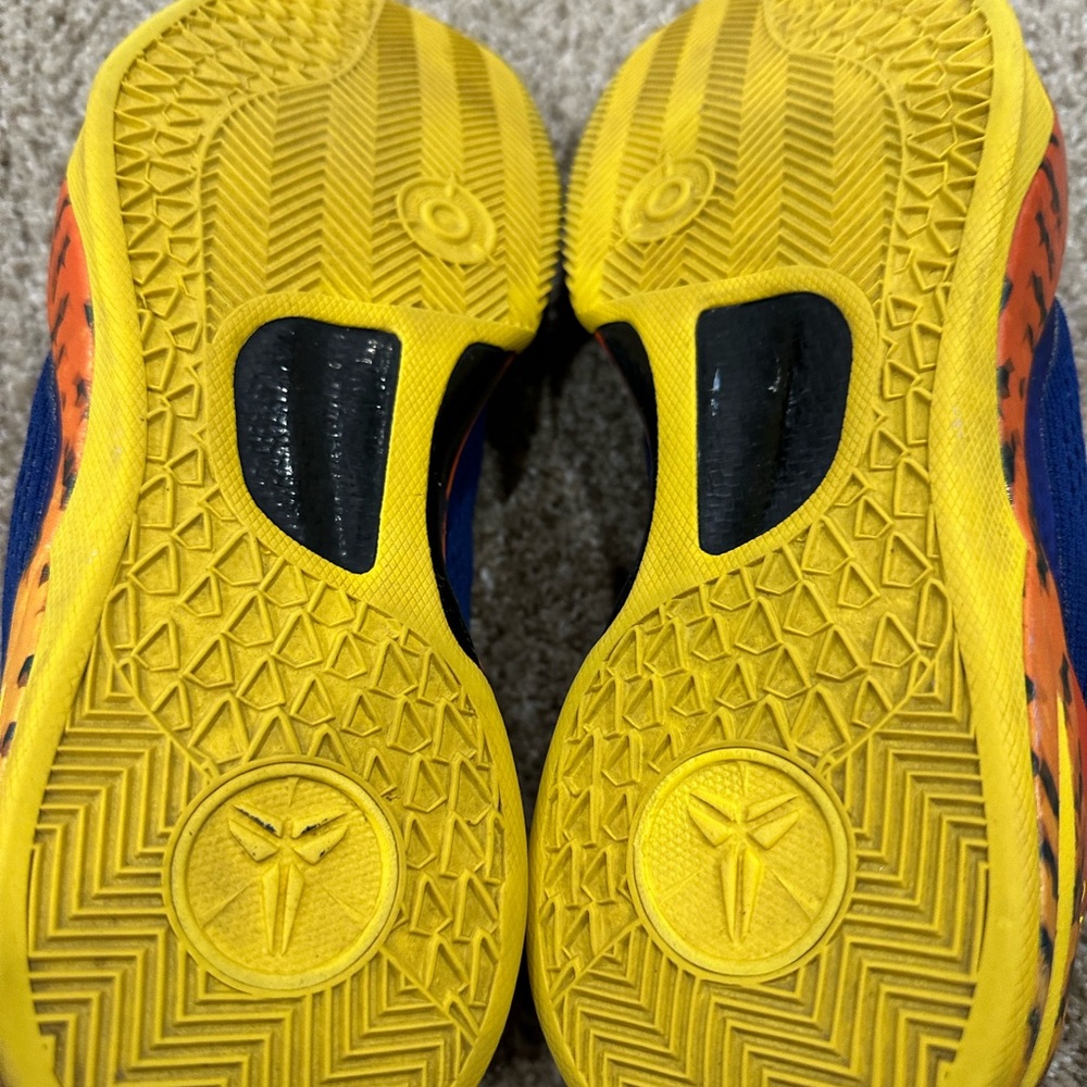 Mens Nike Kobe 8 - Picture 4 of 5